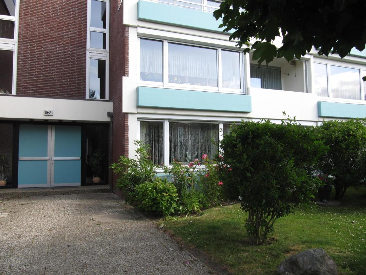 Deckerstraße 19-21 10 *