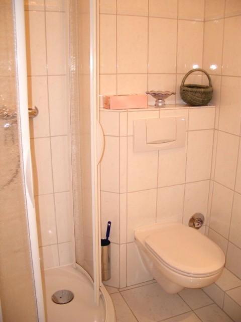 Deckerstraße 19-21 10 Apartment